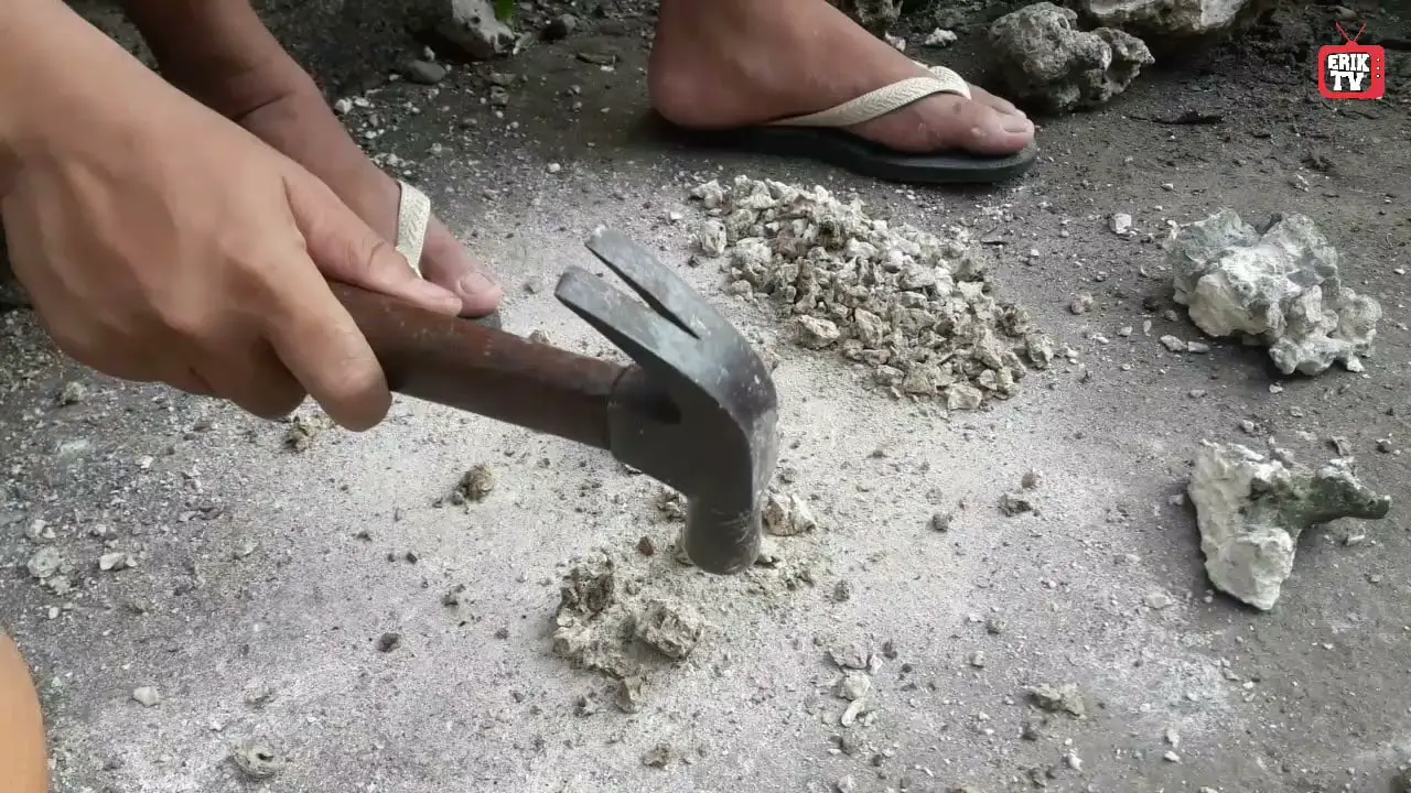 BONSAI TUTORIALS FOR BEGINNERS : How to Make Cheap Bonsai Soil from Rocks