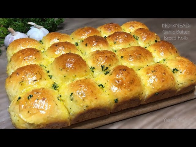 NO-KNEAD GARLIC BUTTER BREAD ROLLS | Garlic Dinner Rolls / Buns