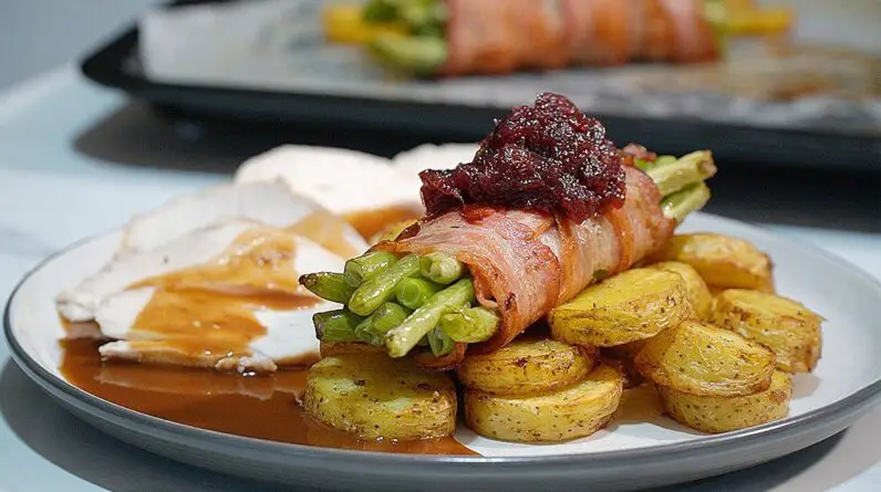 Irresistible Bacon Wrapped Green Bean and Potato Stacks HAPPY THANKSGIVING